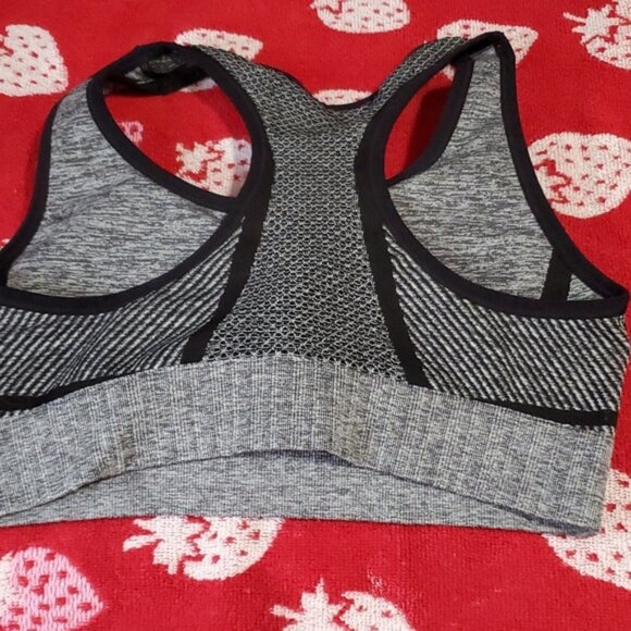 Lot Of 2  MARIKA Sport Bra And Crop Top - Picture 3 of 7